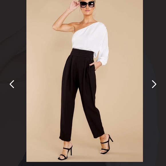 CENTER STAGE WHITE ONE SHOULDER TOP - Picture 4 of 7